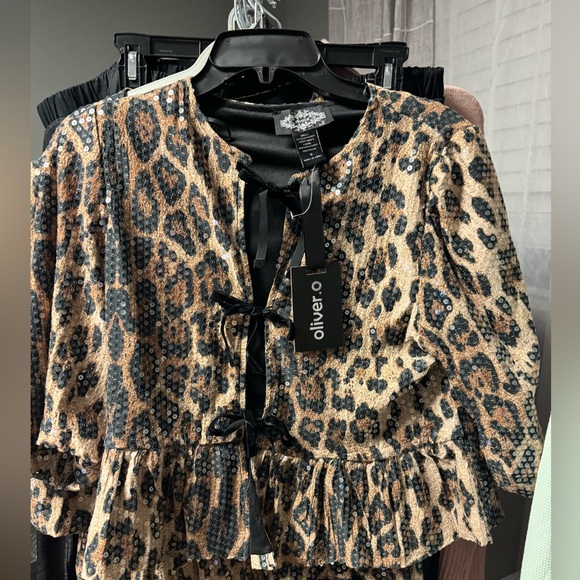 Oliver O Leopard Snake Print Sequin Tie Front Smock Blouse - Picture 4 of 7